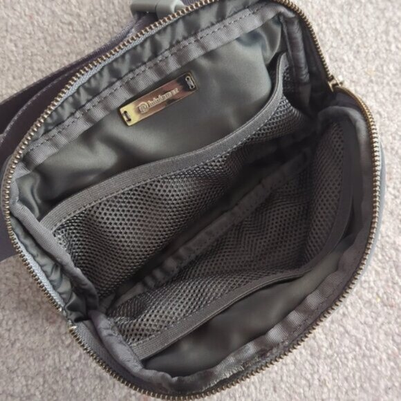Lululemon Everywhere Belt Bag Gray Grey - Picture 5 of 11